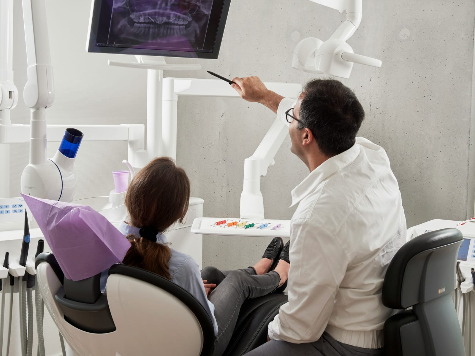 Flying Doctor Dental Team brings free services to Foster