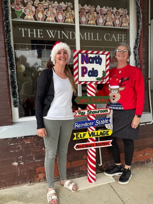 Locals light up Toora for a bigger, brighter Christmas