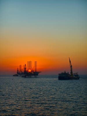 Warnings on oil well containment and pipeline contamination